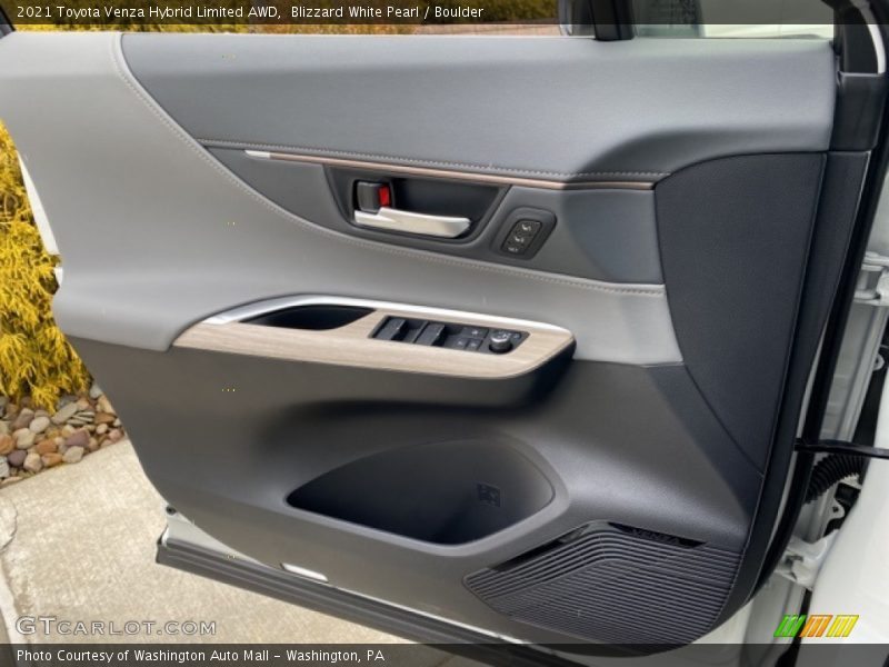 Blizzard White Pearl / Boulder 2021 Toyota Venza Hybrid Limited AWD