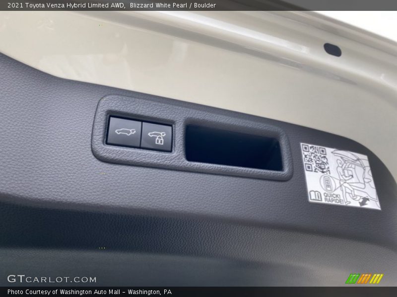 Blizzard White Pearl / Boulder 2021 Toyota Venza Hybrid Limited AWD