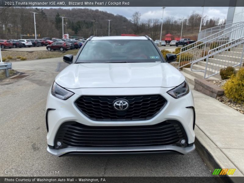 Blizzard White Pearl / Cockpit Red 2021 Toyota Highlander XSE AWD