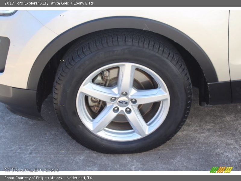 White Gold / Ebony Black 2017 Ford Explorer XLT