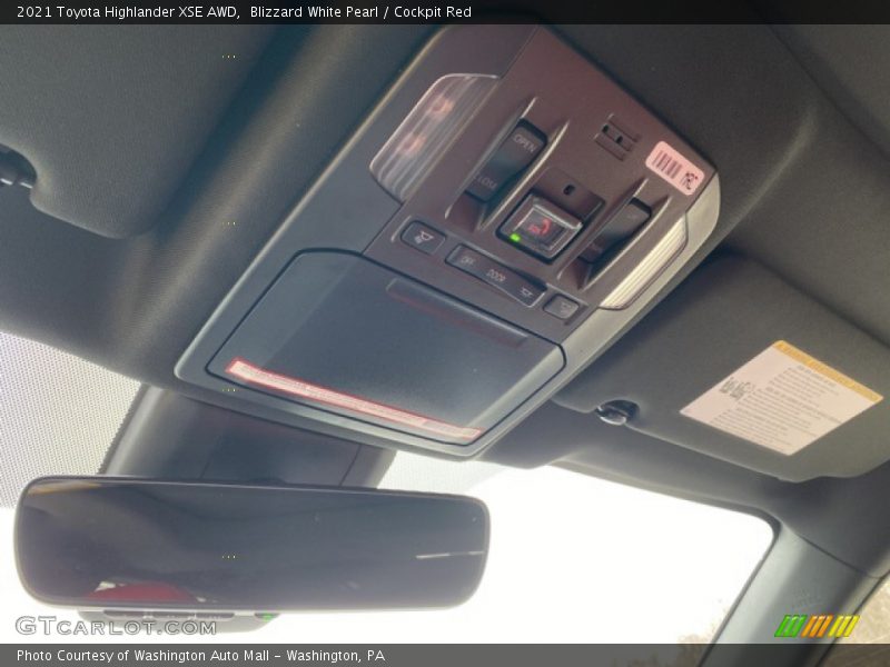 Blizzard White Pearl / Cockpit Red 2021 Toyota Highlander XSE AWD