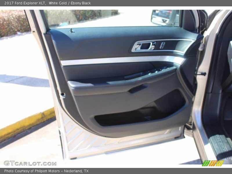 White Gold / Ebony Black 2017 Ford Explorer XLT