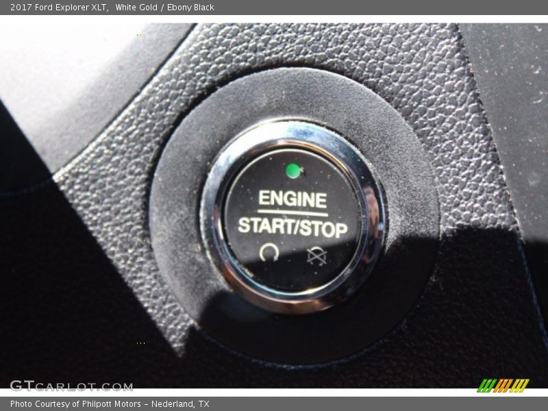 White Gold / Ebony Black 2017 Ford Explorer XLT