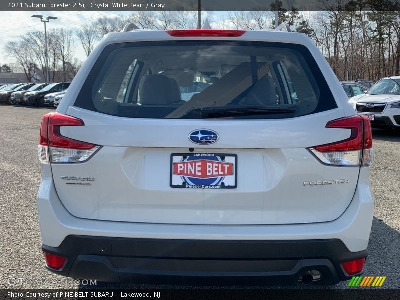 Crystal White Pearl / Gray 2021 Subaru Forester 2.5i