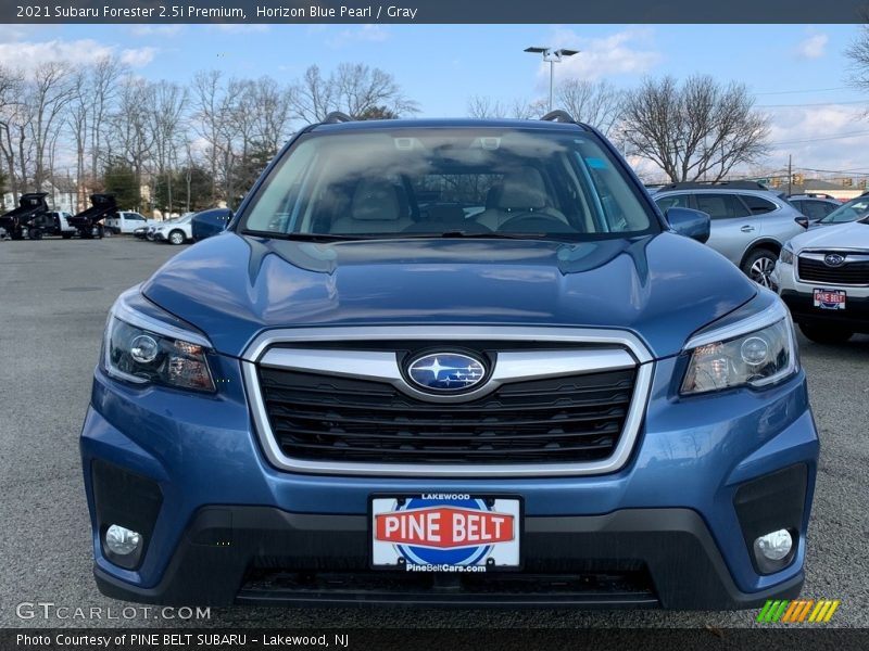 Horizon Blue Pearl / Gray 2021 Subaru Forester 2.5i Premium