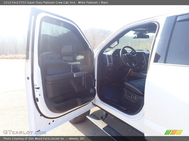 White Platinum / Black 2019 Ford F250 Super Duty Platinum Crew Cab 4x4
