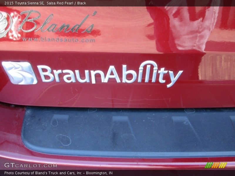 Salsa Red Pearl / Black 2015 Toyota Sienna SE