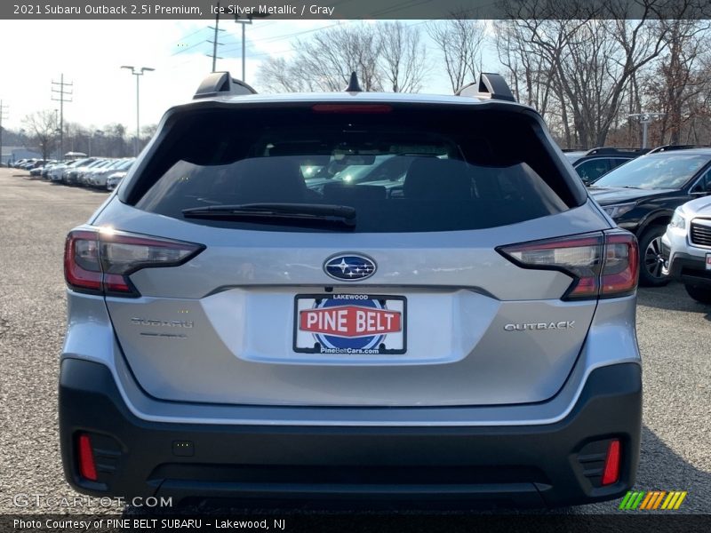 Ice Silver Metallic / Gray 2021 Subaru Outback 2.5i Premium