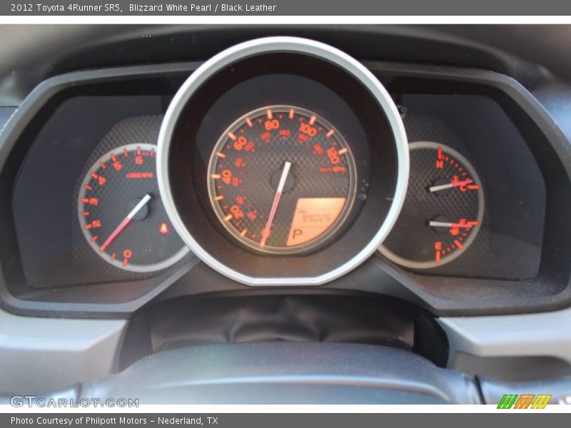 Blizzard White Pearl / Black Leather 2012 Toyota 4Runner SR5