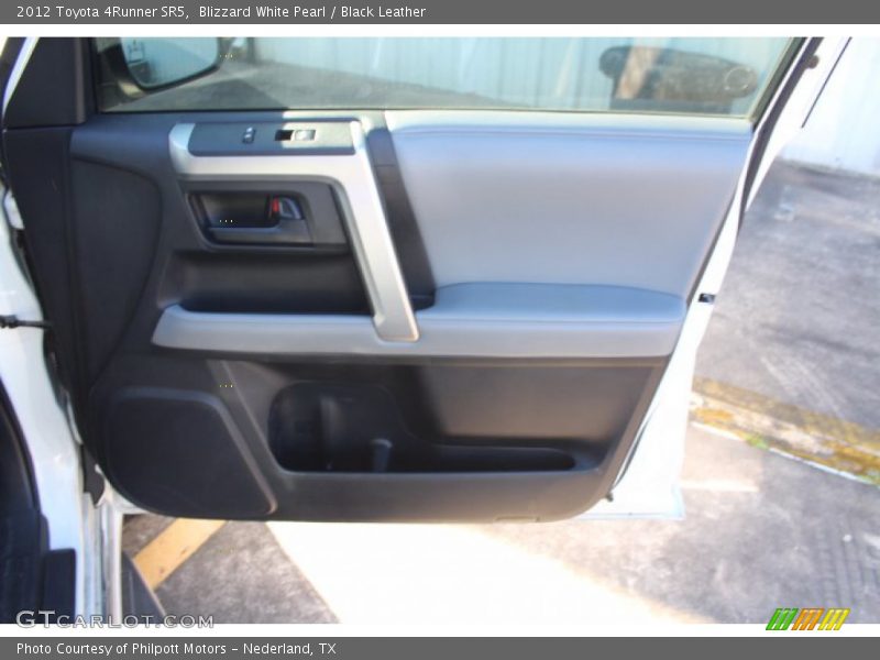 Blizzard White Pearl / Black Leather 2012 Toyota 4Runner SR5