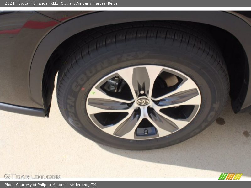 Opulent Amber / Harvest Beige 2021 Toyota Highlander XLE
