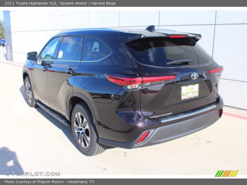 Opulent Amber / Harvest Beige 2021 Toyota Highlander XLE