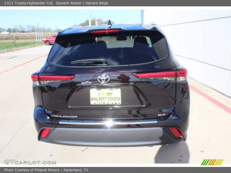 Opulent Amber / Harvest Beige 2021 Toyota Highlander XLE
