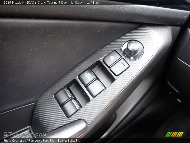 Door Panel of 2016 MAZDA3 s Grand Touring 5 Door