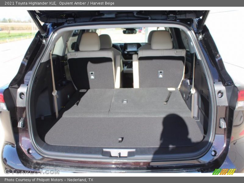 Opulent Amber / Harvest Beige 2021 Toyota Highlander XLE