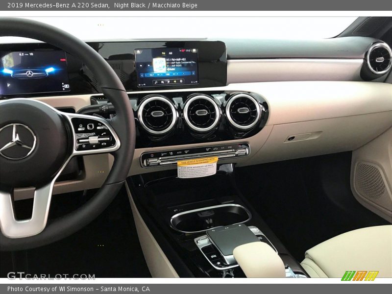Night Black / Macchiato Beige 2019 Mercedes-Benz A 220 Sedan