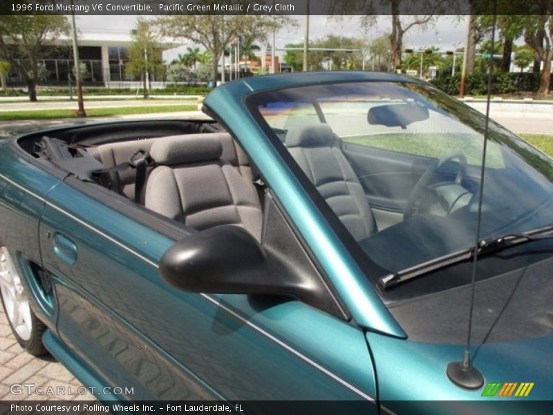 Pacific Green Metallic / Grey Cloth 1996 Ford Mustang V6 Convertible