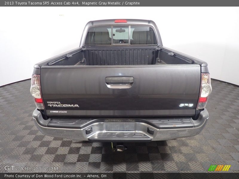 Magnetic Gray Metallic / Graphite 2013 Toyota Tacoma SR5 Access Cab 4x4