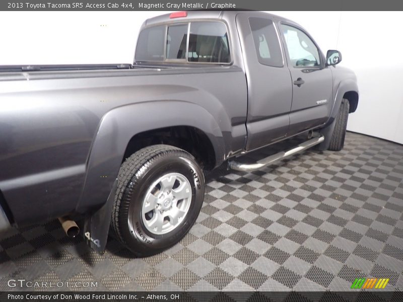 Magnetic Gray Metallic / Graphite 2013 Toyota Tacoma SR5 Access Cab 4x4