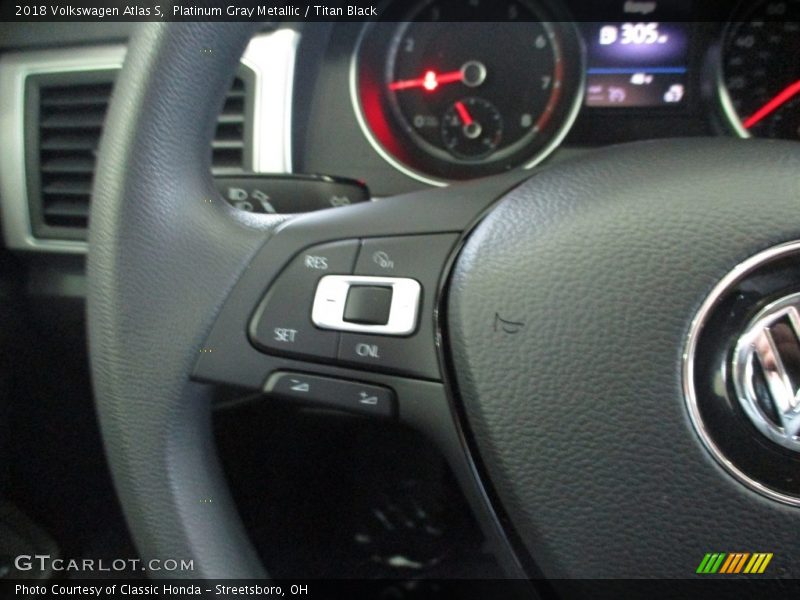 Platinum Gray Metallic / Titan Black 2018 Volkswagen Atlas S