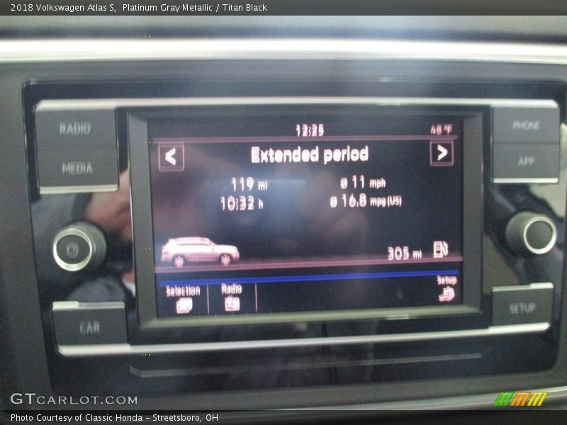 Platinum Gray Metallic / Titan Black 2018 Volkswagen Atlas S