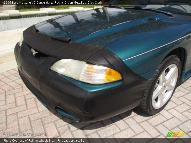 Pacific Green Metallic / Grey Cloth 1996 Ford Mustang V6 Convertible