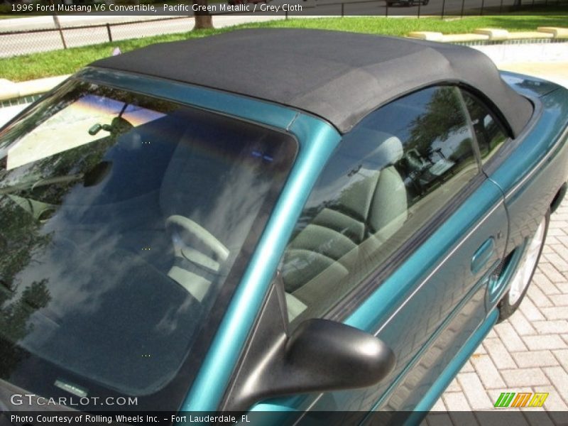 Pacific Green Metallic / Grey Cloth 1996 Ford Mustang V6 Convertible