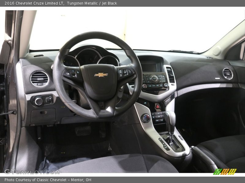 Tungsten Metallic / Jet Black 2016 Chevrolet Cruze Limited LT
