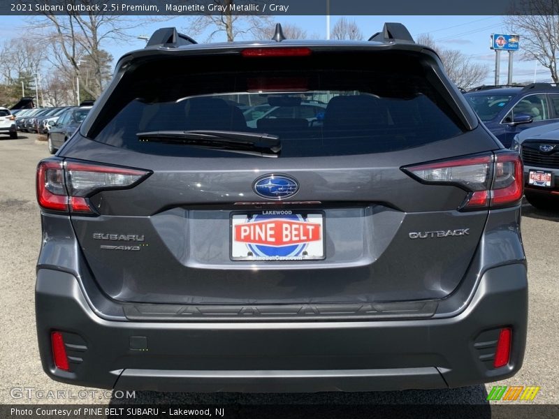 Magnetite Gray Metallic / Gray 2021 Subaru Outback 2.5i Premium
