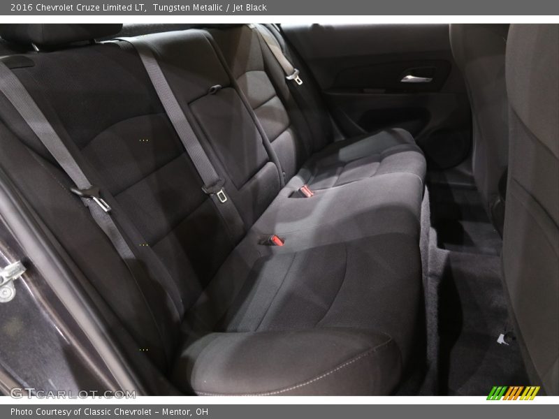 Tungsten Metallic / Jet Black 2016 Chevrolet Cruze Limited LT
