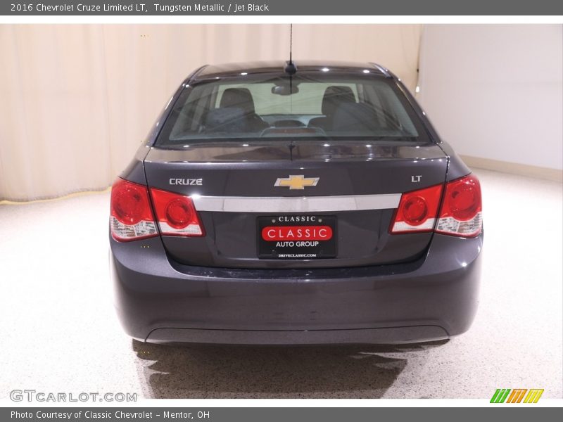 Tungsten Metallic / Jet Black 2016 Chevrolet Cruze Limited LT