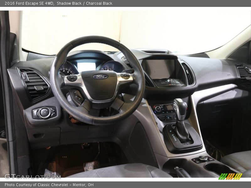 Shadow Black / Charcoal Black 2016 Ford Escape SE 4WD