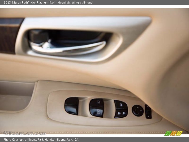 Moonlight White / Almond 2013 Nissan Pathfinder Platinum 4x4