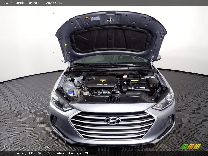 Gray / Gray 2017 Hyundai Elantra SE