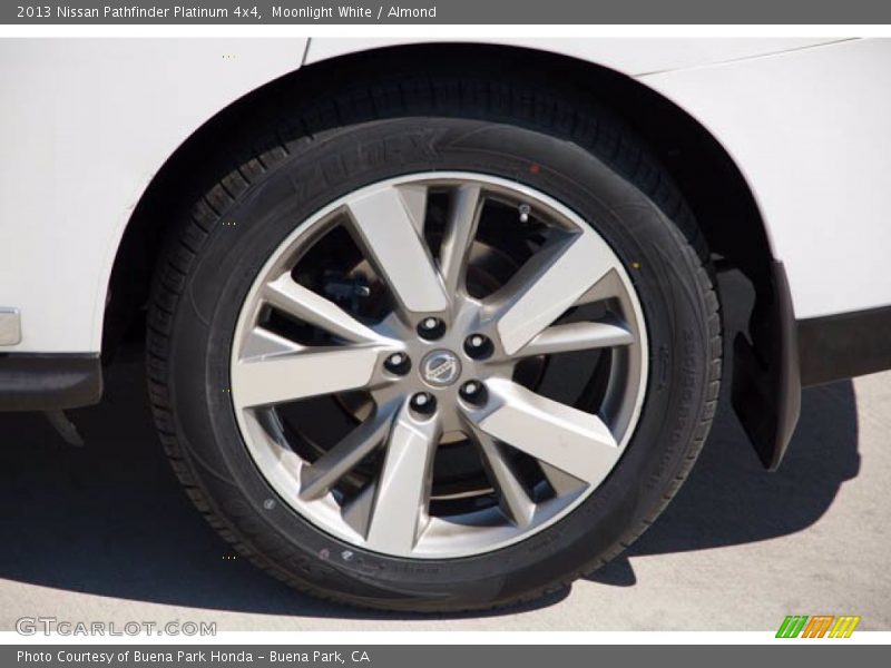 Moonlight White / Almond 2013 Nissan Pathfinder Platinum 4x4