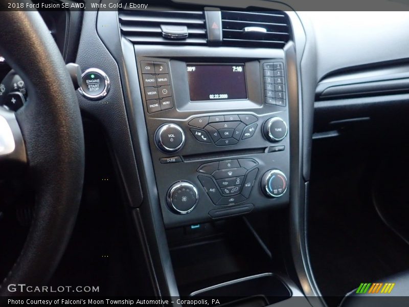 Controls of 2018 Fusion SE AWD