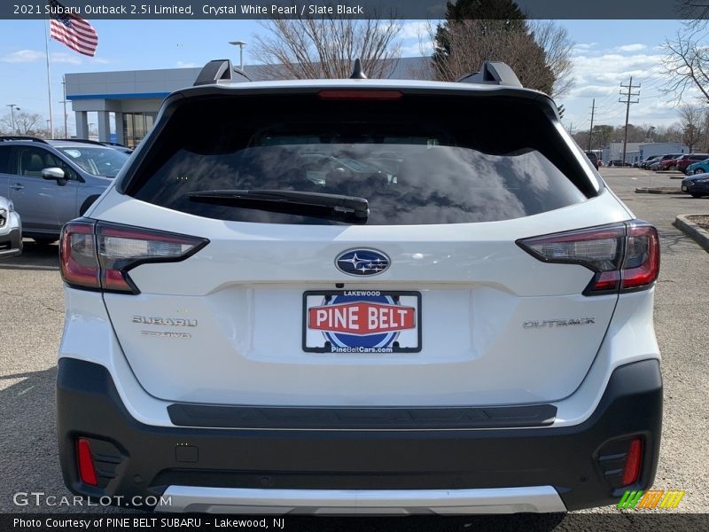 Crystal White Pearl / Slate Black 2021 Subaru Outback 2.5i Limited