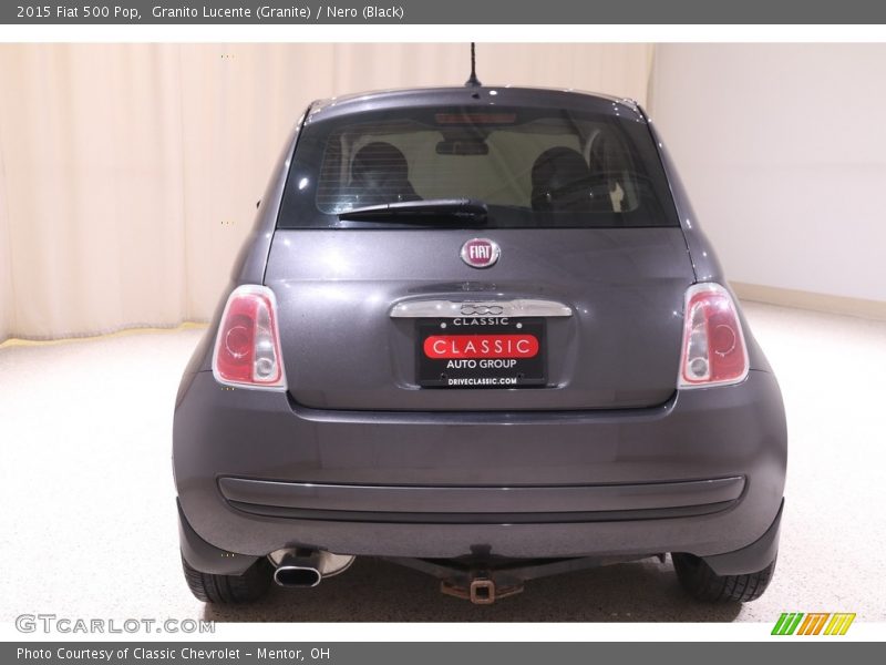 Granito Lucente (Granite) / Nero (Black) 2015 Fiat 500 Pop