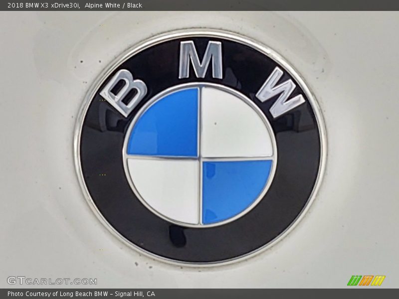 Alpine White / Black 2018 BMW X3 xDrive30i