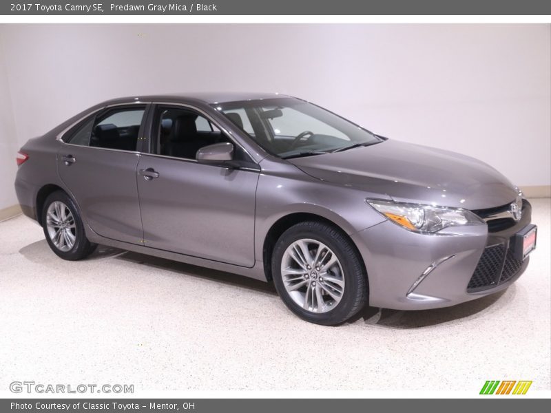 Predawn Gray Mica / Black 2017 Toyota Camry SE