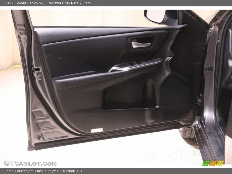 Predawn Gray Mica / Black 2017 Toyota Camry SE