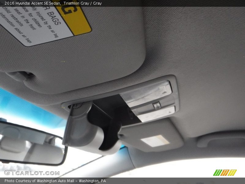 Triathlon Gray / Gray 2016 Hyundai Accent SE Sedan