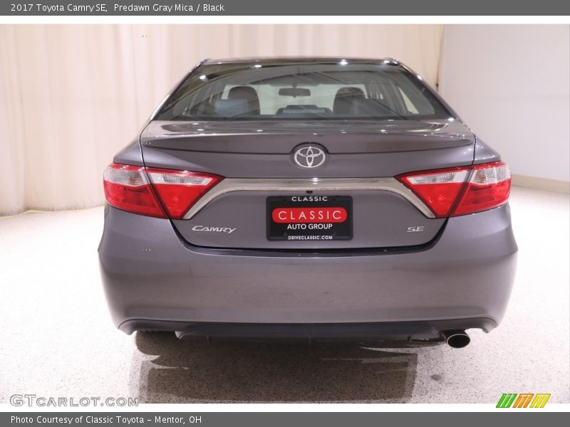 Predawn Gray Mica / Black 2017 Toyota Camry SE