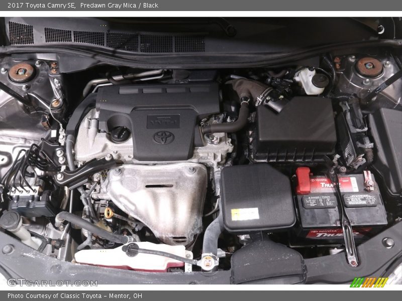 Predawn Gray Mica / Black 2017 Toyota Camry SE