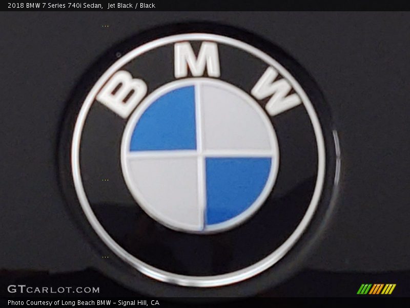 Jet Black / Black 2018 BMW 7 Series 740i Sedan