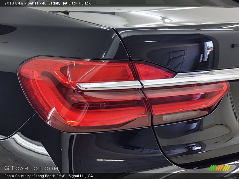 Jet Black / Black 2018 BMW 7 Series 740i Sedan