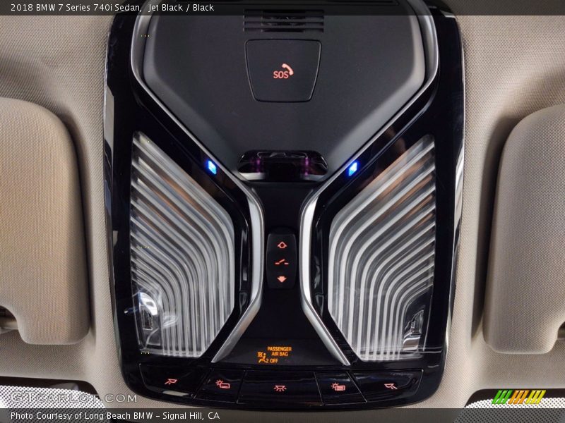Jet Black / Black 2018 BMW 7 Series 740i Sedan