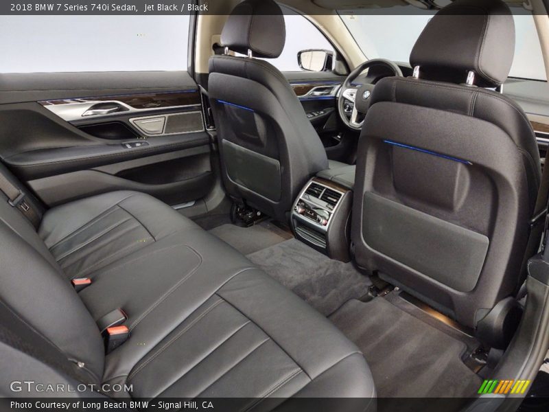 Jet Black / Black 2018 BMW 7 Series 740i Sedan