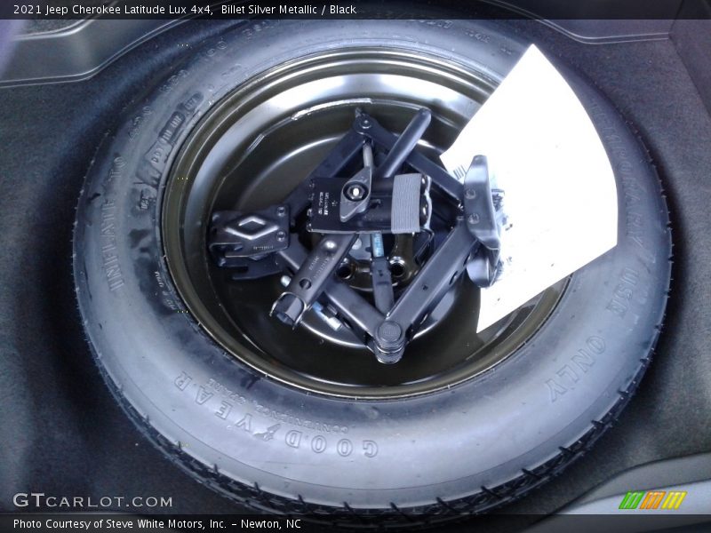 Billet Silver Metallic / Black 2021 Jeep Cherokee Latitude Lux 4x4