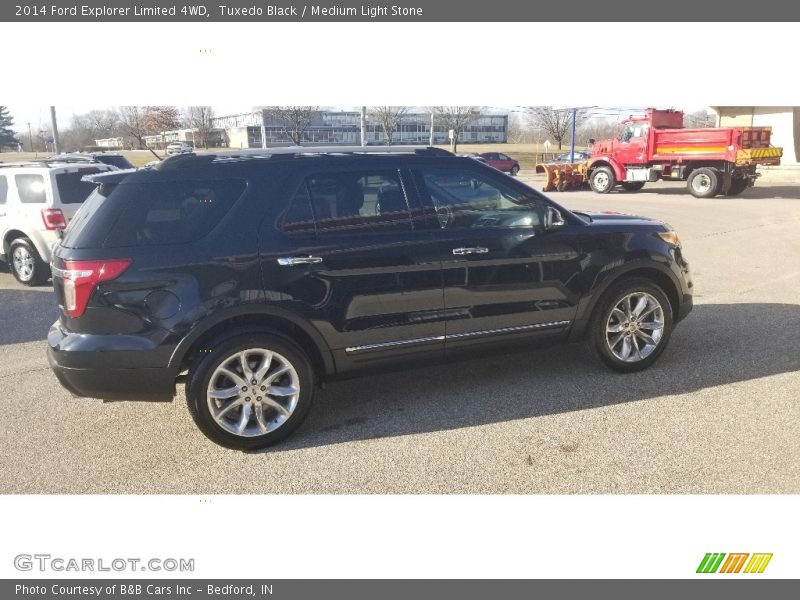 Tuxedo Black / Medium Light Stone 2014 Ford Explorer Limited 4WD